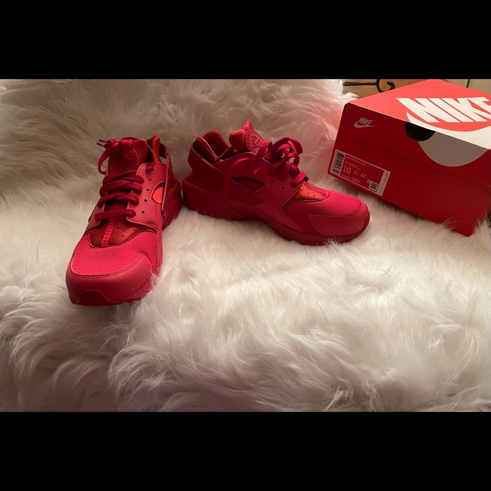 Nike sneakers ( Red)